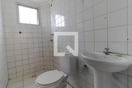 Banheiro de apartamento à venda com 2 quartos, 46m² em Vila Pompéia, Campinas