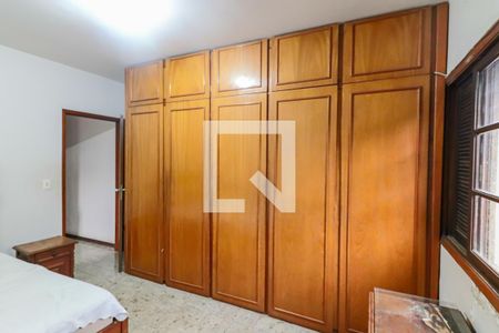 Quarto 1 Suite de casa para alugar com 3 quartos, 200m² em Jardim Ester, São Paulo