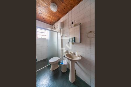 Casa para alugar com 178m², 3 quartos e 1 vaga Casa para alugar com 178m², 3 quartos e 1 vagaBanheiro do Quarto 1