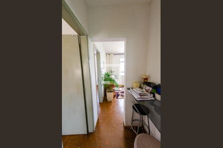 Corredor de apartamento para alugar com 2 quartos, 59m² em Conjunto California, Belo Horizonte