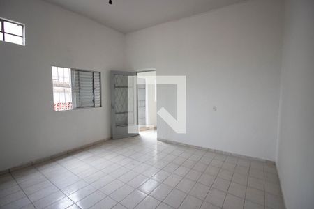 Quarto  de casa à venda com 3 quartos, 200m² em Vila Carmosina, São Paulo