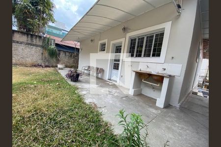 Casa à venda com 3 quartos, 110m² em Castelo, Belo Horizonte