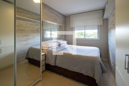 Suíte de apartamento à venda com 2 quartos, 65m² em Vila Nova, Porto Alegre
