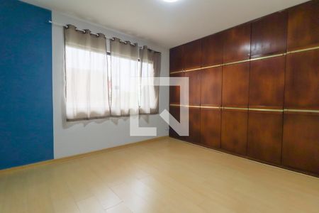 Quarto 1 Suíte 1 de casa para alugar com 4 quartos, 160m² em Aristocrata, Curitiba