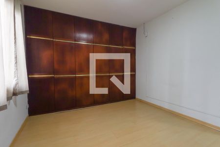 Quarto 1 Suíte 1 de casa para alugar com 4 quartos, 160m² em Aristocrata, Curitiba