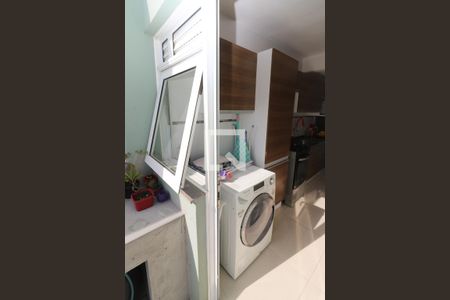 Casa de condomínio à venda com 87m², 3 quartos e 2 vagas Casa de condomínio à venda com 87m², 3 quartos e 2 vagasÁrea de Serviço