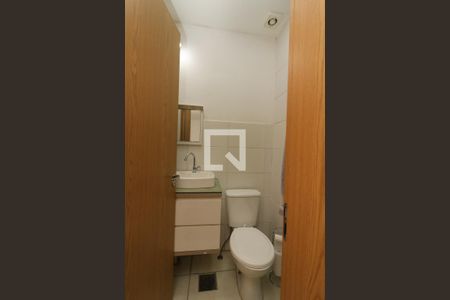 Casa de condomínio à venda com 87m², 3 quartos e 2 vagas Casa de condomínio à venda com 87m², 3 quartos e 2 vagasBanheiro Social