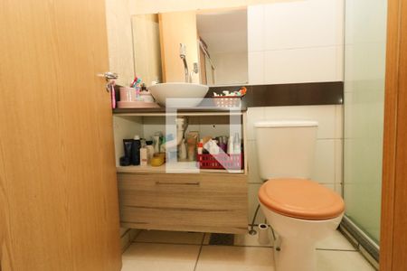 Casa de condomínio à venda com 87m², 3 quartos e 2 vagas Casa de condomínio à venda com 87m², 3 quartos e 2 vagasBanheiro da Suíte