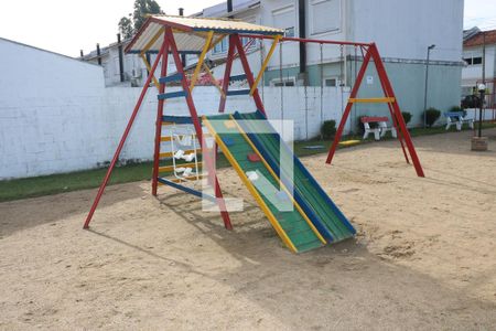 Casa de condomínio à venda com 87m², 3 quartos e 2 vagas Casa de condomínio à venda com 87m², 3 quartos e 2 vagasÁrea Comum - Playground