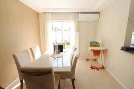 Casa de condomínio à venda com 87m², 3 quartos e 2 vagas Casa de condomínio à venda com 87m², 3 quartos e 2 vagasSala de Jantar