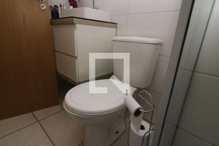 Casa de condomínio à venda com 87m², 3 quartos e 2 vagas Casa de condomínio à venda com 87m², 3 quartos e 2 vagasBanheiro Social