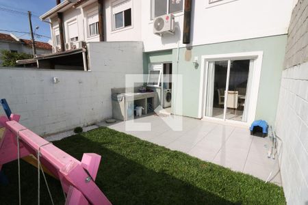 Casa de condomínio à venda com 87m², 3 quartos e 2 vagas Casa de condomínio à venda com 87m², 3 quartos e 2 vagasQuintal