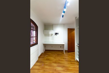 Quarto 1 de casa para alugar com 3 quartos, 290m² em Jaguaribe, Osasco