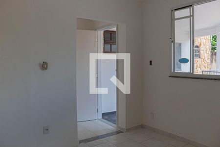 quarto 2 de casa para alugar com 2 quartos, 45m² em Taquara, Rio de Janeiro