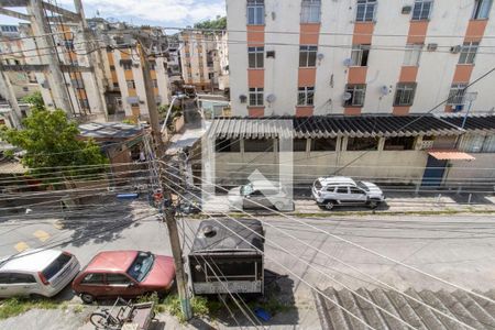 Vista da Sala de apartamento para alugar com 2 quartos, 49m² em Olaria, Rio de Janeiro