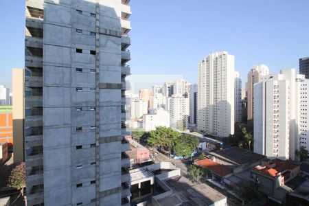 Vista de apartamento para alugar com 3 quartos, 76m² em Indianópolis, São Paulo