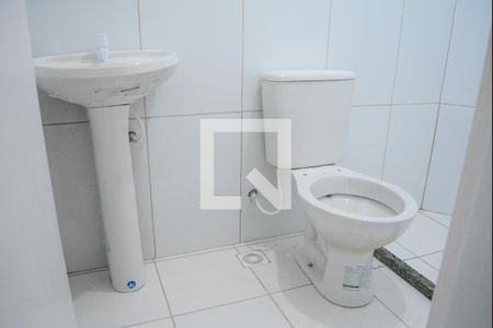 Banheiro de apartamento para alugar com 1 quarto, 24m² em Mussurunga I, Salvador