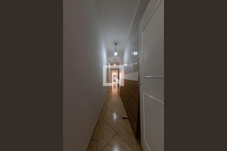 Corredor de casa à venda com 2 quartos, 165m² em Vila Fátima, São Paulo