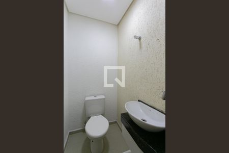 Lavabo de casa à venda com 3 quartos, 200m² em Jardim Textil, São Paulo