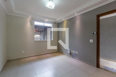 Sala de casa para alugar com 3 quartos, 124m² em Vila Suissa, Mogi das Cruzes