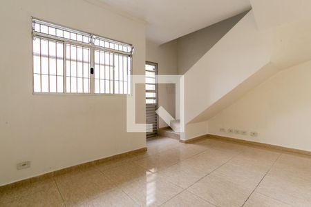 Sala de casa de condomínio para alugar com 2 quartos, 65m² em Vila Nova Cachoeirinha, São Paulo