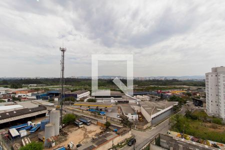 Vista Sala e Cozinha Integrada  de apartamento para alugar com 2 quartos, 40m² em Vila Sílvia, São Paulo