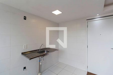 Sala e Cozinha Integrada  de apartamento para alugar com 2 quartos, 40m² em Vila Sílvia, São Paulo