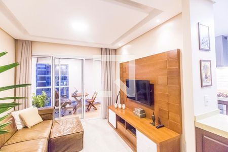 Sala de TV de apartamento à venda com 2 quartos, 80m² em Bethaville I, Barueri