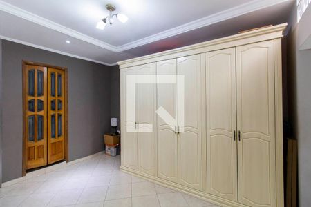 Casa à venda com 220m², 2 quartos e 2 vagas Casa à venda com 220m², 2 quartos e 2 vagasSuíte