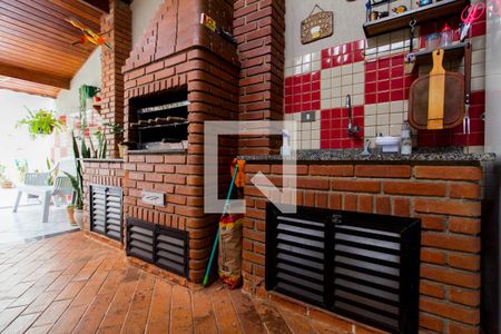 Casa à venda com 220m², 2 quartos e 2 vagas Casa à venda com 220m², 2 quartos e 2 vagasÁrea Externa Churrasqueira