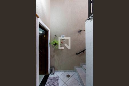 Casa à venda com 220m², 2 quartos e 2 vagas Casa à venda com 220m², 2 quartos e 2 vagasÁrea de Serviço