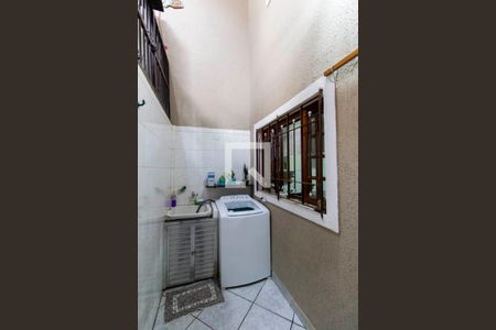 Casa à venda com 220m², 2 quartos e 2 vagas Casa à venda com 220m², 2 quartos e 2 vagasÁrea de Serviço