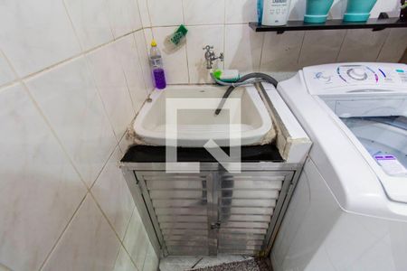 Casa à venda com 220m², 2 quartos e 2 vagas Casa à venda com 220m², 2 quartos e 2 vagasÁrea de Serviço