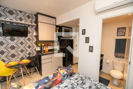 Quarto / Cozinha de kitnet/studio para alugar com 1 quarto, 25m² em Consolação, São Paulo