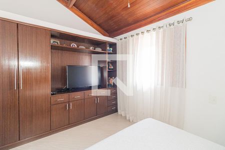 Casa à venda com 470m², 3 quartos e 6 vagas Casa à venda com 470m², 3 quartos e 6 vagasSuíte 3