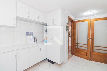 Casa à venda com 470m², 3 quartos e 6 vagas Casa à venda com 470m², 3 quartos e 6 vagasÁrea de Serviço