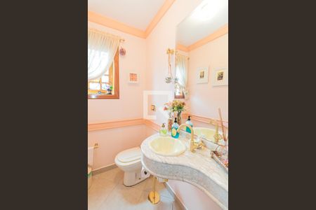 Casa à venda com 470m², 3 quartos e 6 vagas Casa à venda com 470m², 3 quartos e 6 vagasLavabo