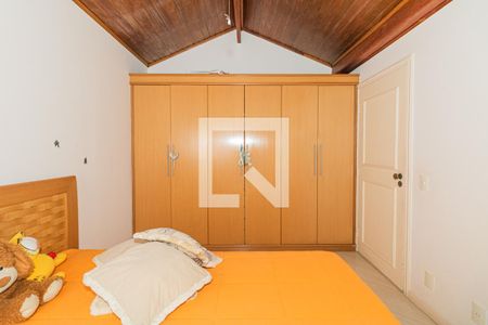 Casa à venda com 470m², 3 quartos e 6 vagas Casa à venda com 470m², 3 quartos e 6 vagasSuíte 2