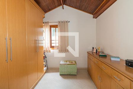 Casa à venda com 470m², 3 quartos e 6 vagas Casa à venda com 470m², 3 quartos e 6 vagasCloset da Suíte 1