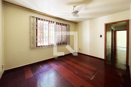 Sala de apartamento à venda com 3 quartos, 81m² em Cristal, Porto Alegre