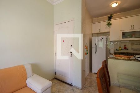 Entrada de apartamento à venda com 3 quartos, 46m² em Grajau, Rio de Janeiro