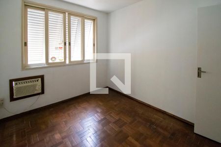 Quarto 1 de apartamento para alugar com 2 quartos, 67m² em Partenon, Porto Alegre