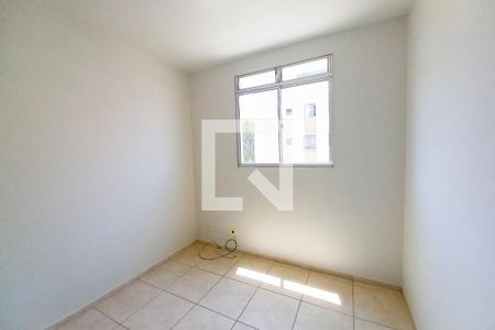 Quarto 2 de apartamento para alugar com 2 quartos, 50m² em Itapoã, Belo Horizonte