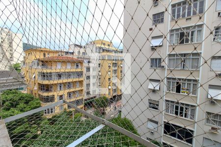 Vista da Sala de apartamento à venda com 2 quartos, 45m² em Botafogo, Rio de Janeiro
