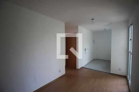 Sala de apartamento para alugar com 2 quartos, 48m² em Vila Lage, São Gonçalo