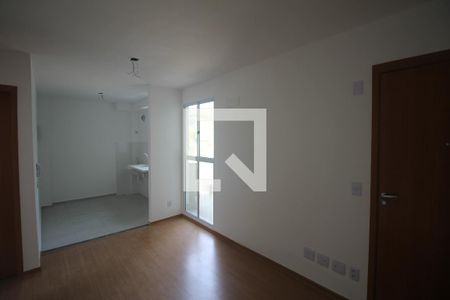 Sala de apartamento para alugar com 2 quartos, 48m² em Vila Lage, São Gonçalo