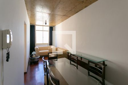 Sala de apartamento para alugar com 1 quarto, 70m² em Colégio Batista, Belo Horizonte