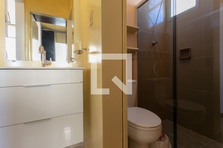 Banheiro de apartamento à venda com 1 quarto, 70m² em Colégio Batista, Belo Horizonte