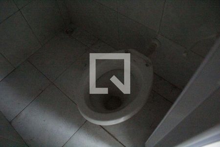 Banheiro de casa para alugar com 1 quarto, 45m² em Vila Jockei Clube, São Vicente