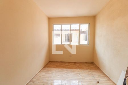 Sala de apartamento para alugar com 2 quartos, 42m² em Uberaba, Curitiba